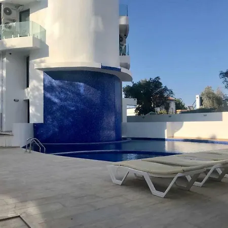 La Perla - Apt 10