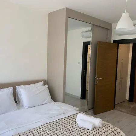 La Perla - Apt 10 公寓 *